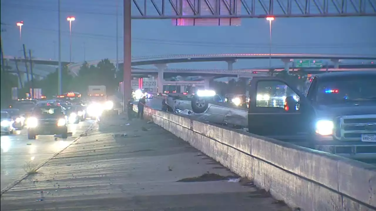 Car flips upside down in deadly crash on Gulf Freeway at Scarsdale