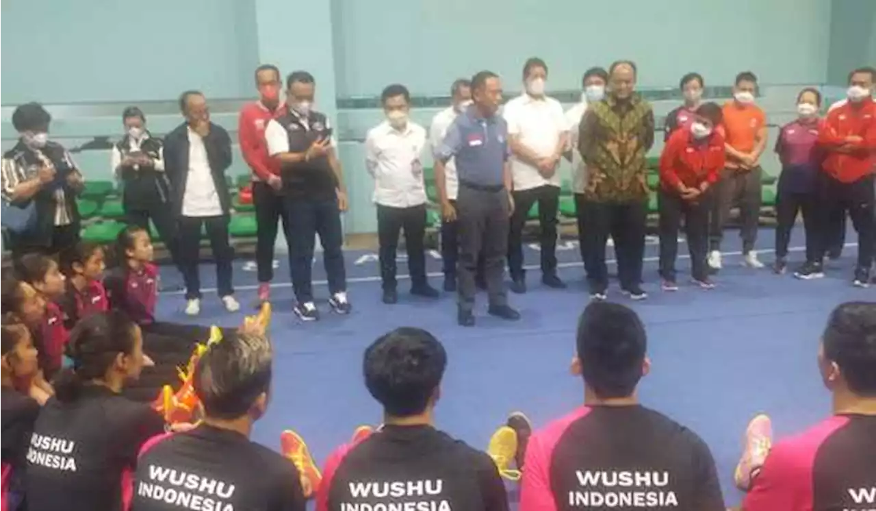 Menpora Lecut Semangat Atlet Wushu Raih Emas SEA Games 2021