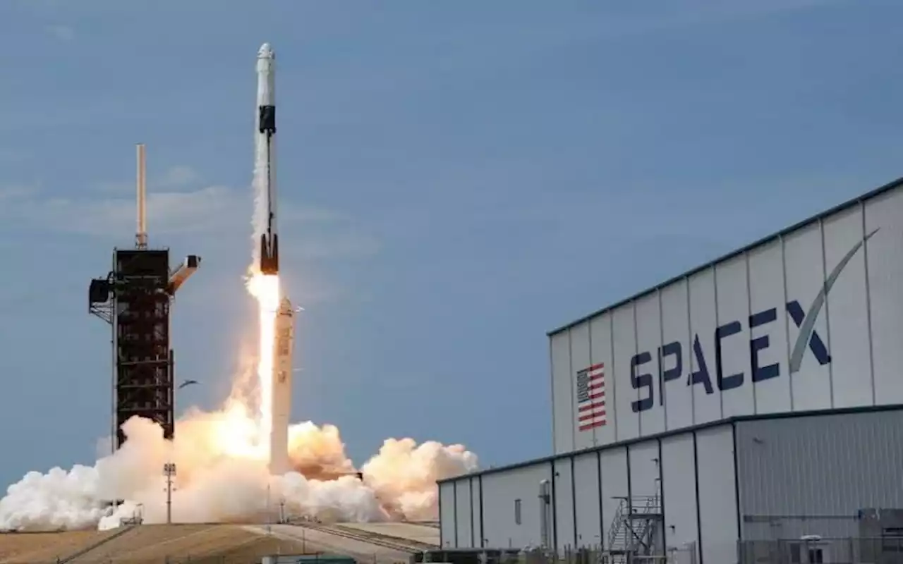 Elon Musk Ajak Jokowi Bertemu di SpaceX, Mau Ditawari Tiket Ke Mars? | Kabar24 - Bisnis.com