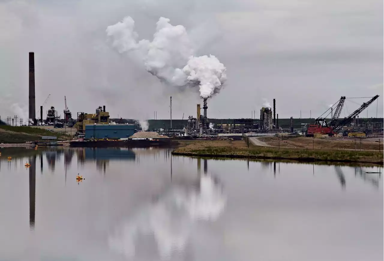 Cutting oil sands emissions by 40 per cent will cost billions, RBC report finds