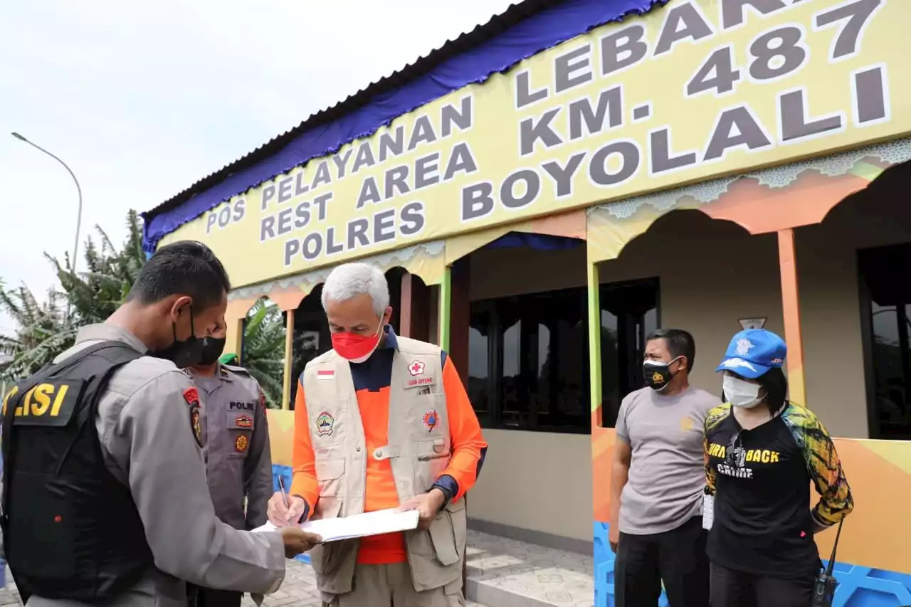 Ganjar Minta Pemudik Waspada Potensi Bencana di Jawa Tengah