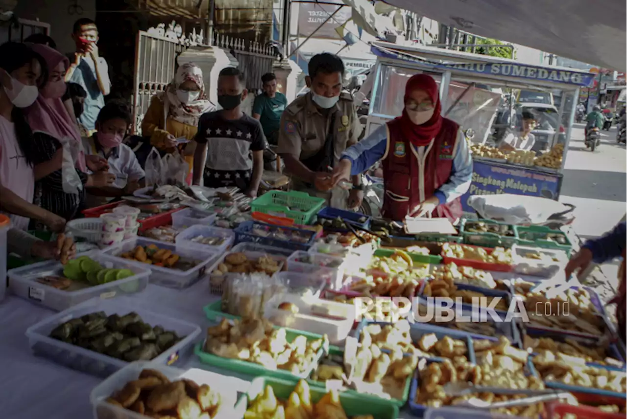 Dinkes Depok Ingatkan Pedagang Takjil Masih Gunakan Bahan Berbahaya |Republika Online