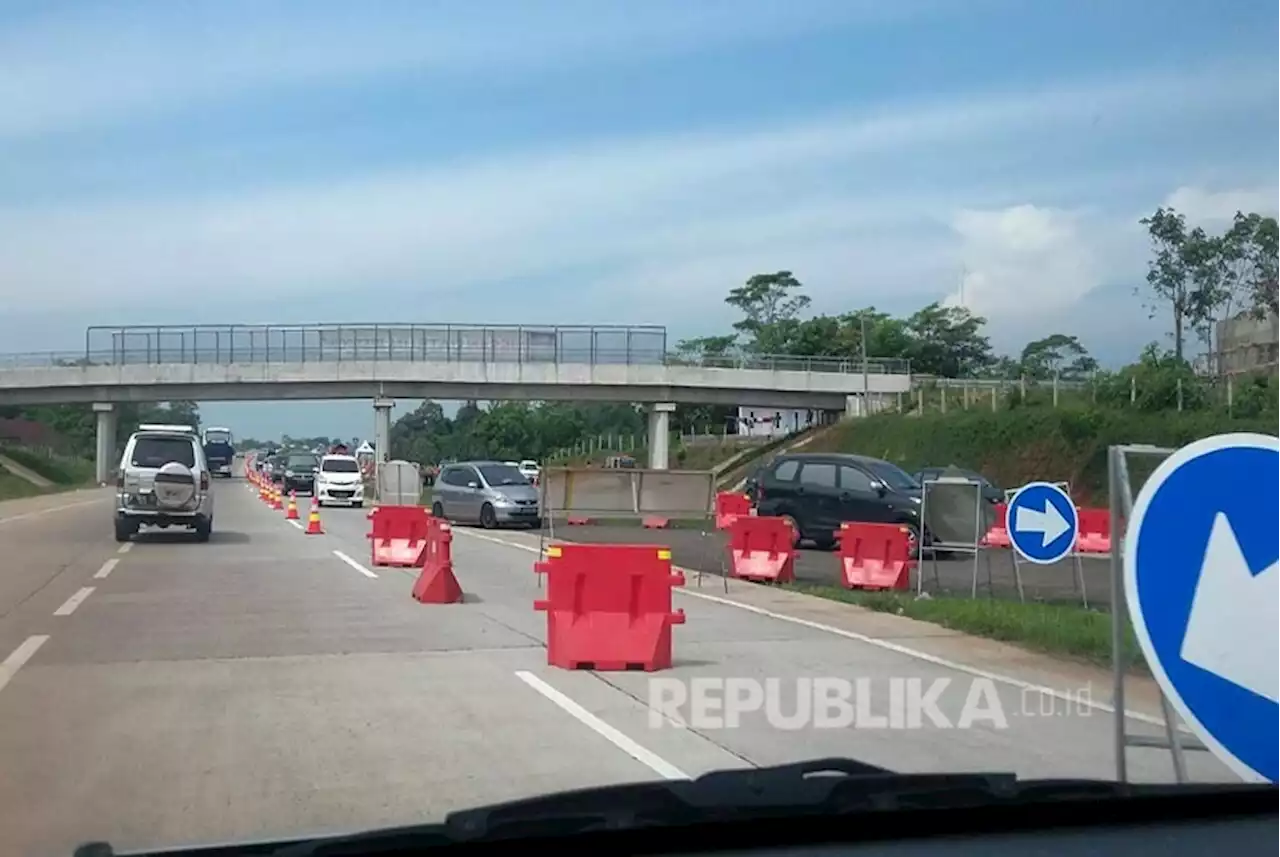 Tol Cipali Terapkan Contra Flow Atasi Kepadatan Akibat Kecelakaan |Republika Online