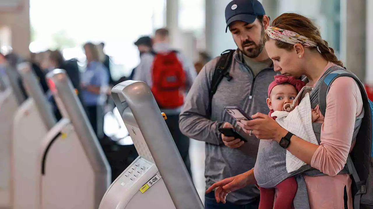 US airline ticket prices up 40% since start of 2022