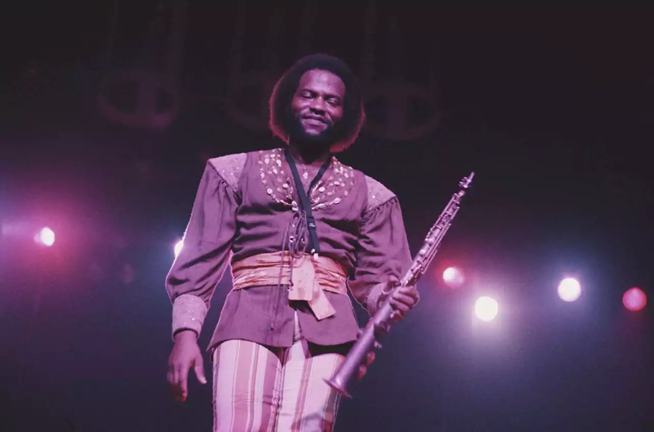 Earth, Wind & Fire Saxophonist Andrew Woolfolk Dies at 71