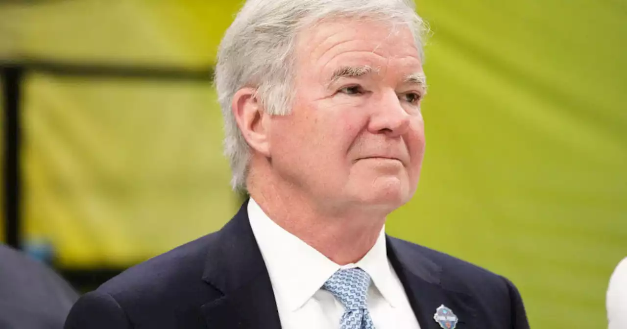 NCAA President Mark Emmert to step down