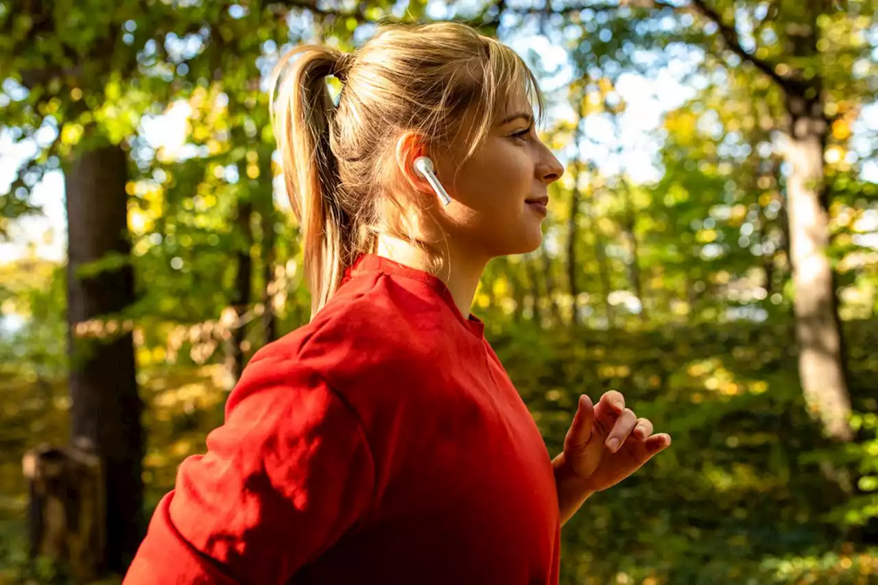 The best wireless workout headphones you can buy | Engadget