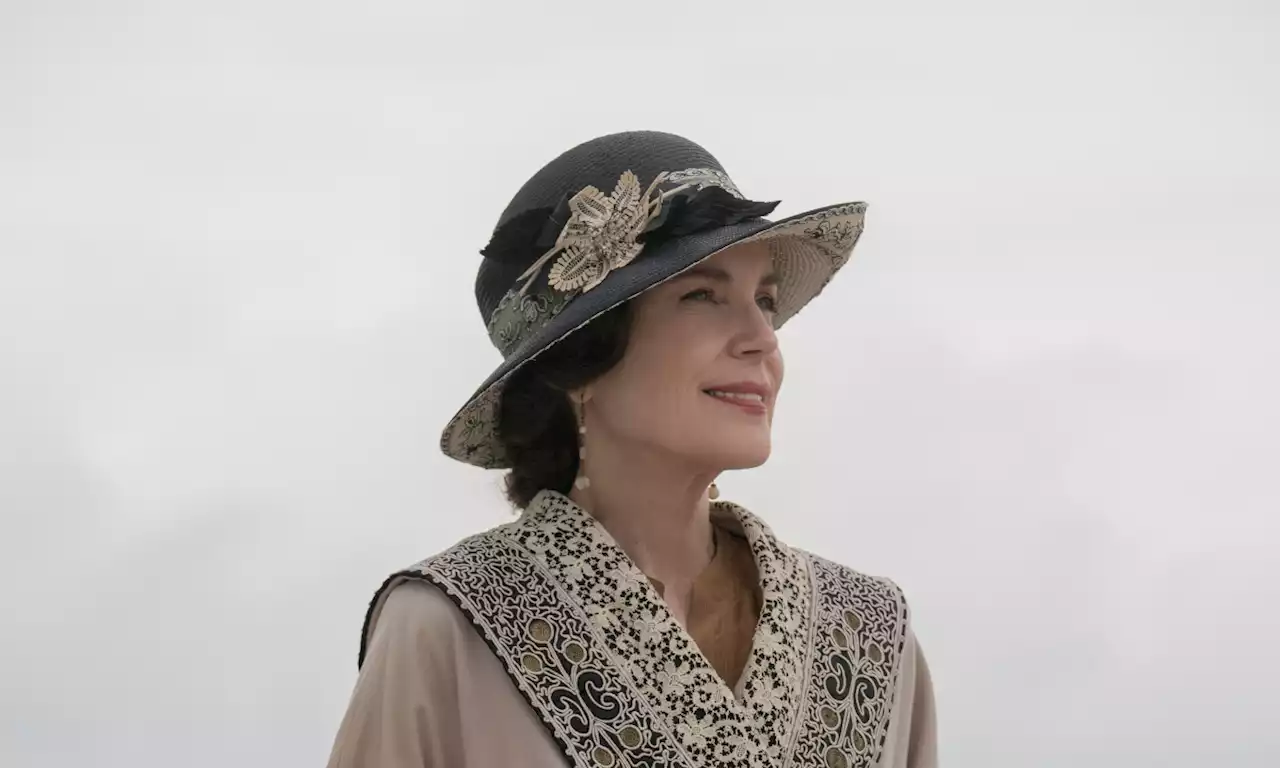 Downton Abbey star Elizabeth McGovern talks challenge of working with husband on sequel