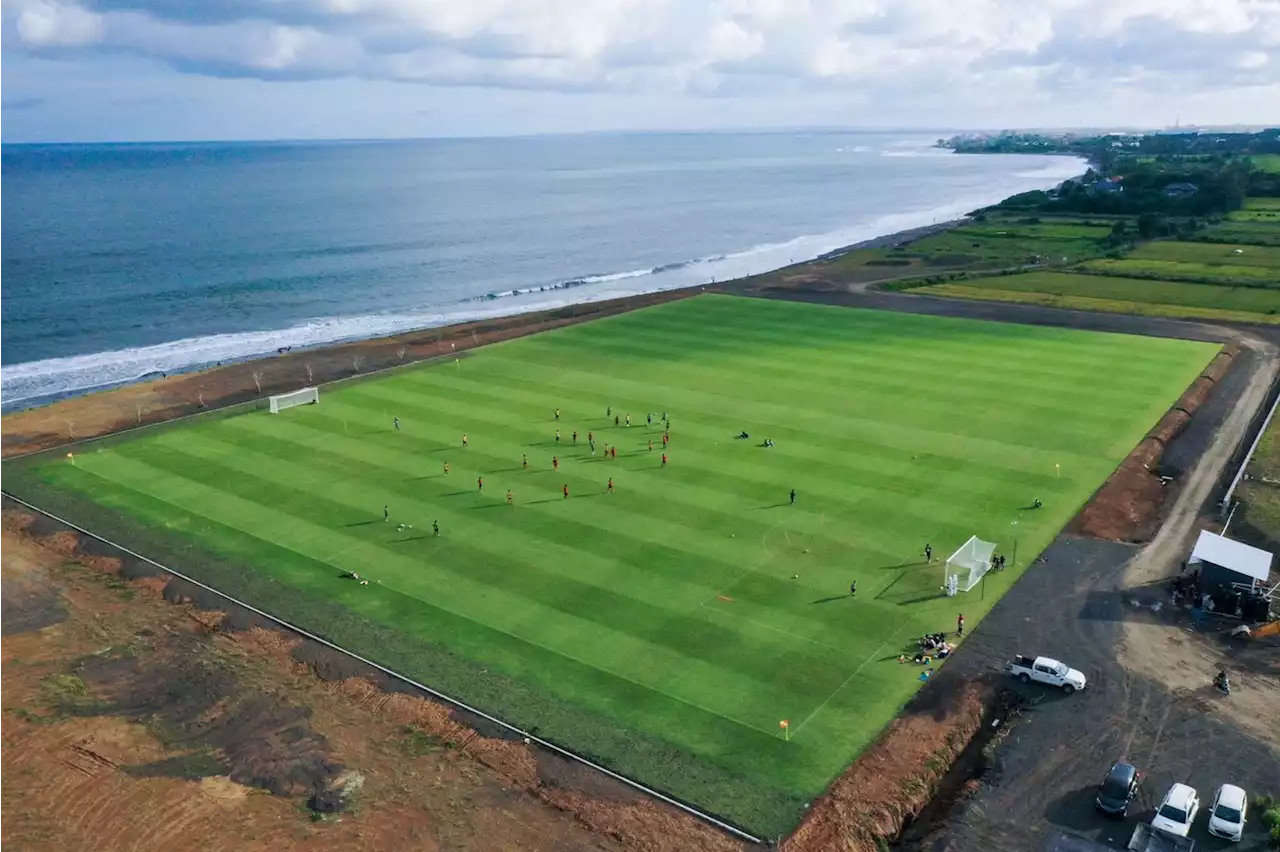 Teco Tak Sabar Latihan di Training Ground Bali United, Pemandangannya Eksotis