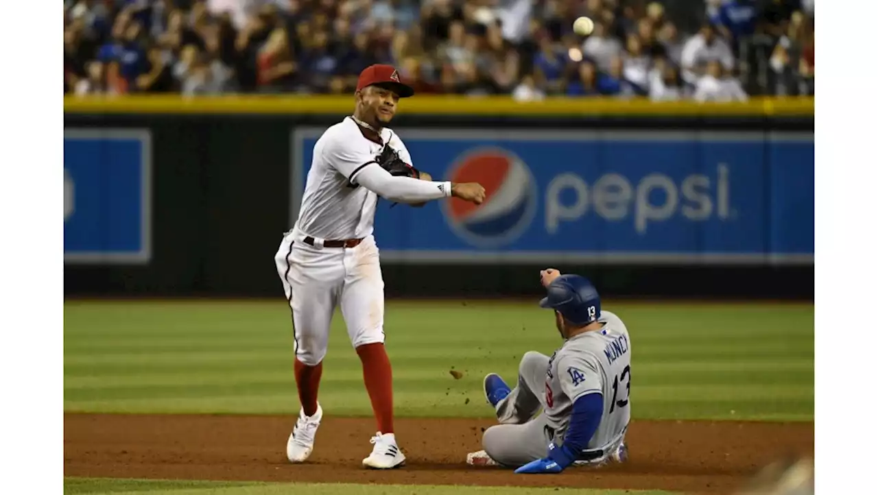 Dodgers have double trouble in desert, lose to Diamondbacks