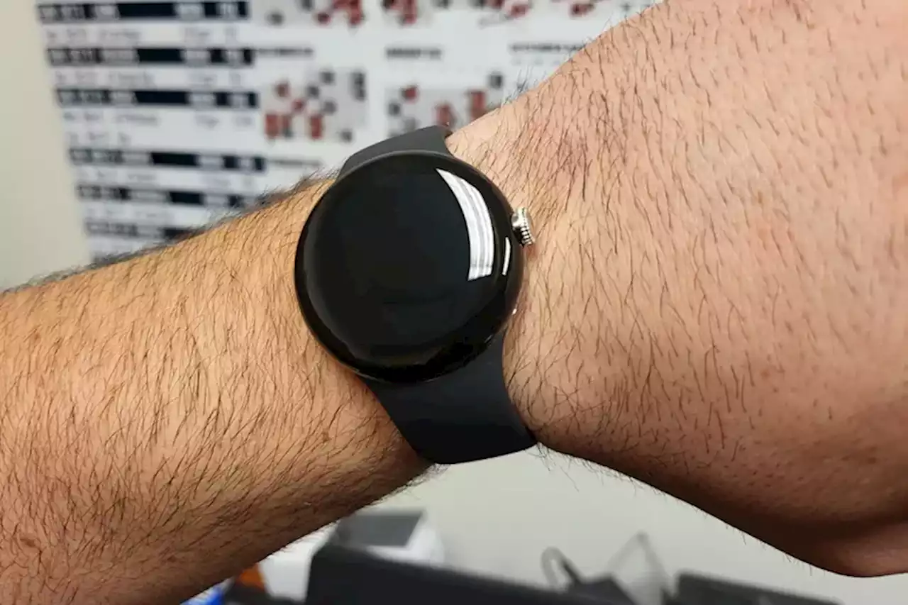 Un supuesto reloj Pixel Watch aparece “olvidado” en un bar en Estados Unidos