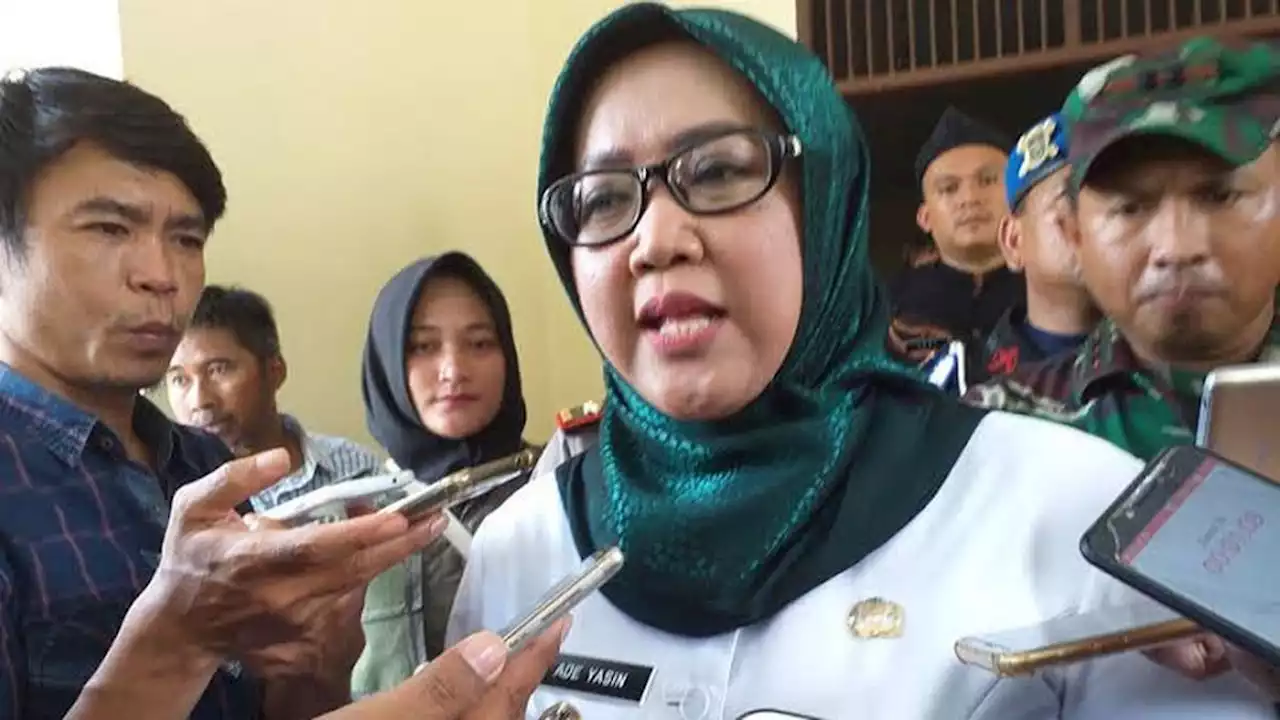 KPK Amankan 12 Orang dalam OTT Bupati Bogor Ade Yasin