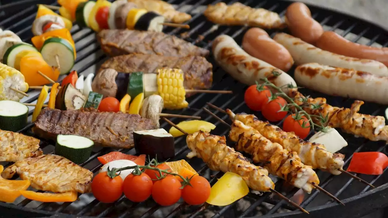 Pour vos envies de grillades, ce barbecue qui fait aussi plancha est à -20%