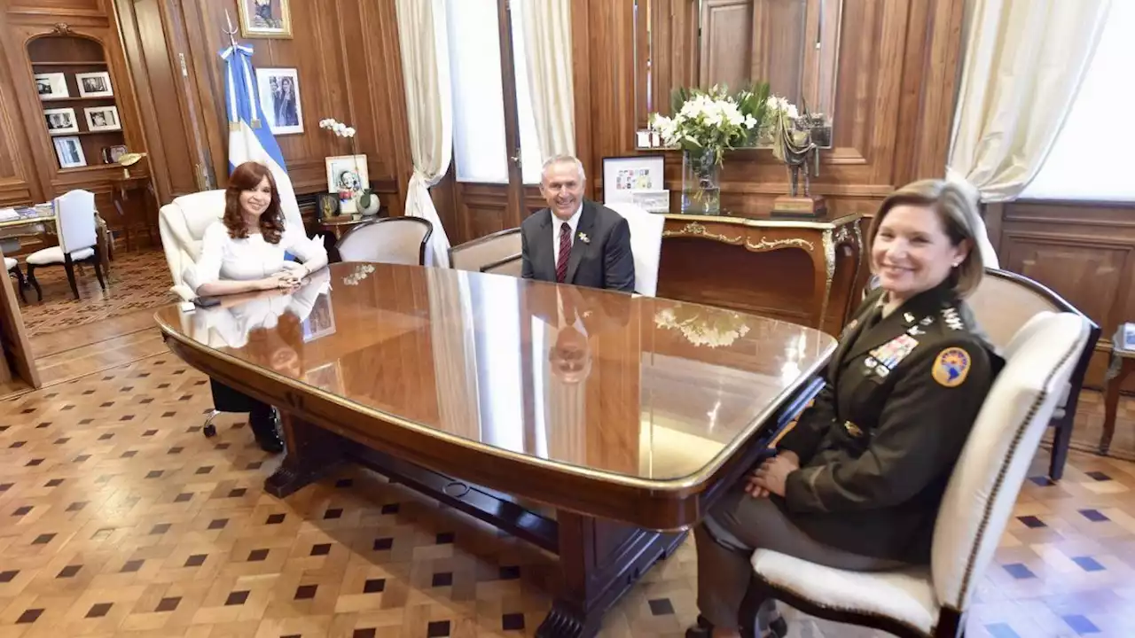 Cristina Kirchner recibió a la jefa del Comando Sur de Estados Unidos