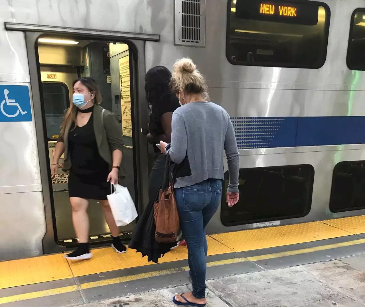 What a fantastic idea: A mask car on NJ Transit | Editorial