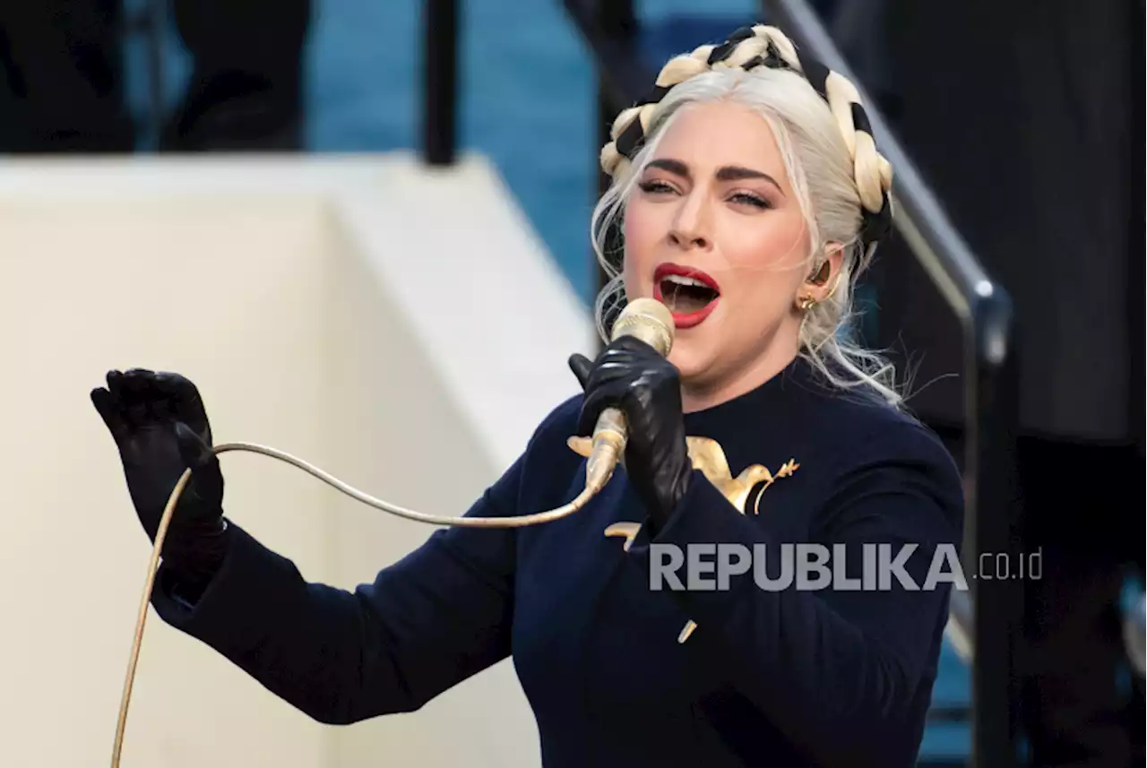 Lady Gaga Dikabarkan Bakal Nyanyikan Lagu Tema |em|Top Gun: Maverick|/em| |Republika Online