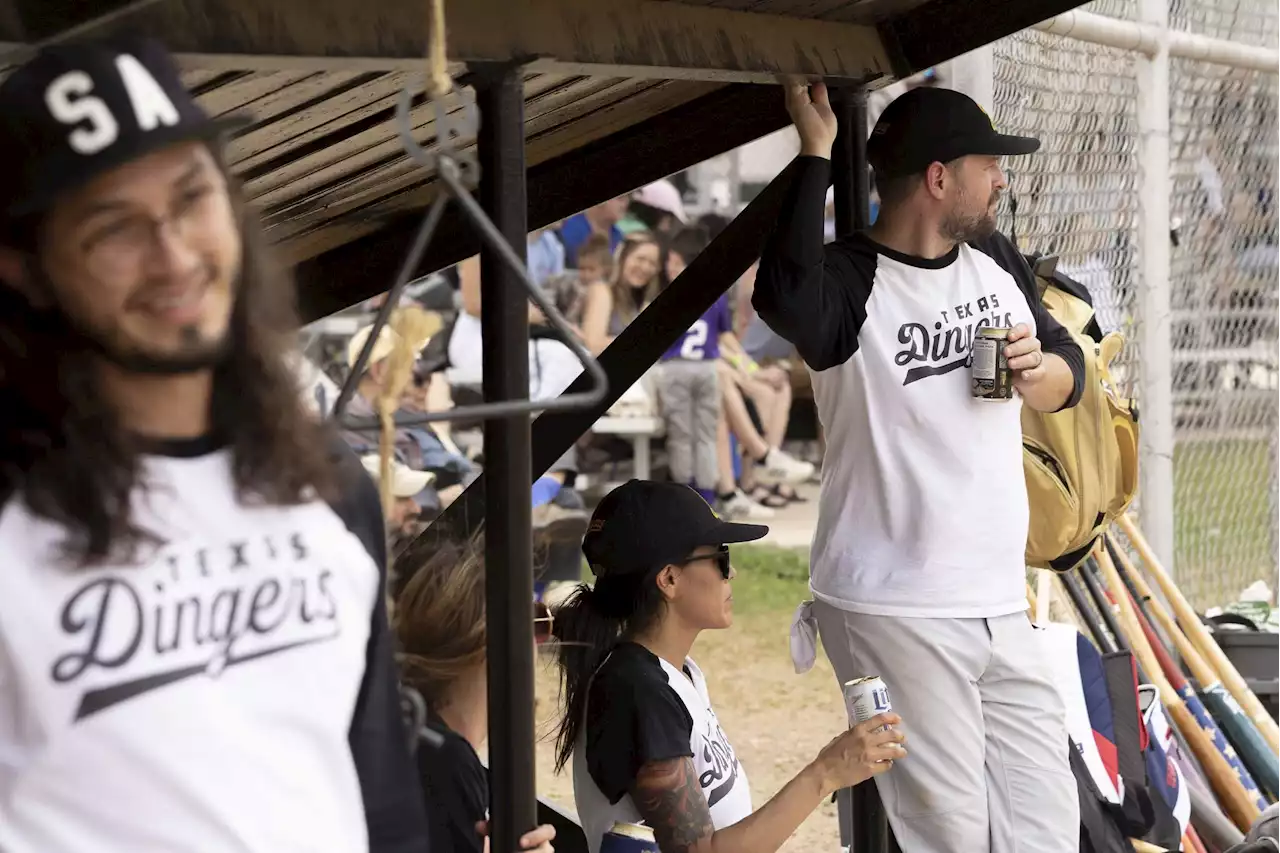 Bats and beers: San Antonio team joins growing sandlot baseball league