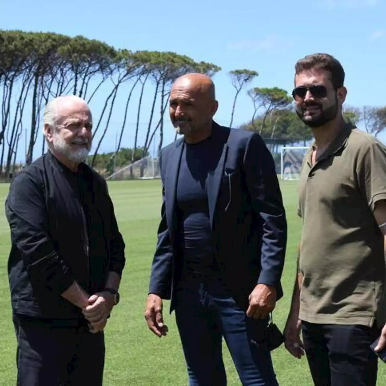 Napoli, dopo la bufera De Laurentiis scuote la squadra: &quot;Voglio la Champions&quot;