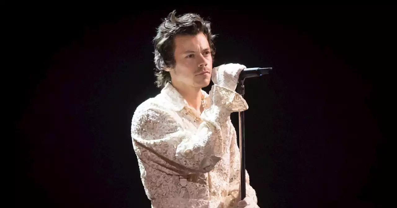 Harry Styles explains why he doesn't feel the need to publicly label his sexuality