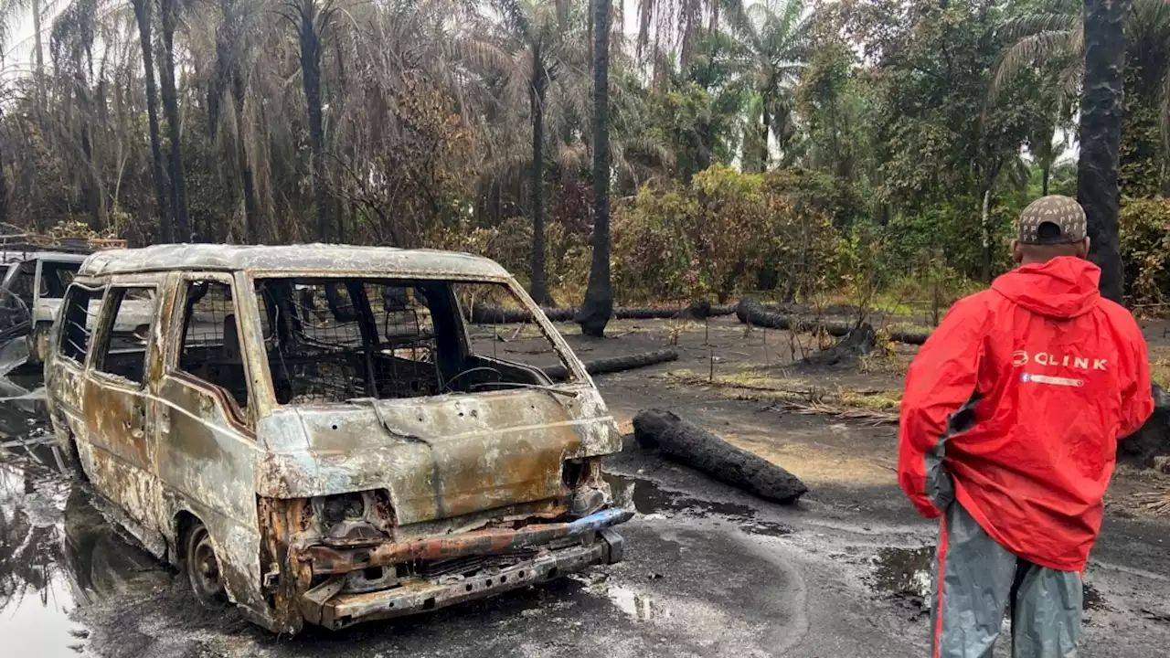 Korban Ledakan Minyak Nigeria Dimakamkan di Kuburan Massal