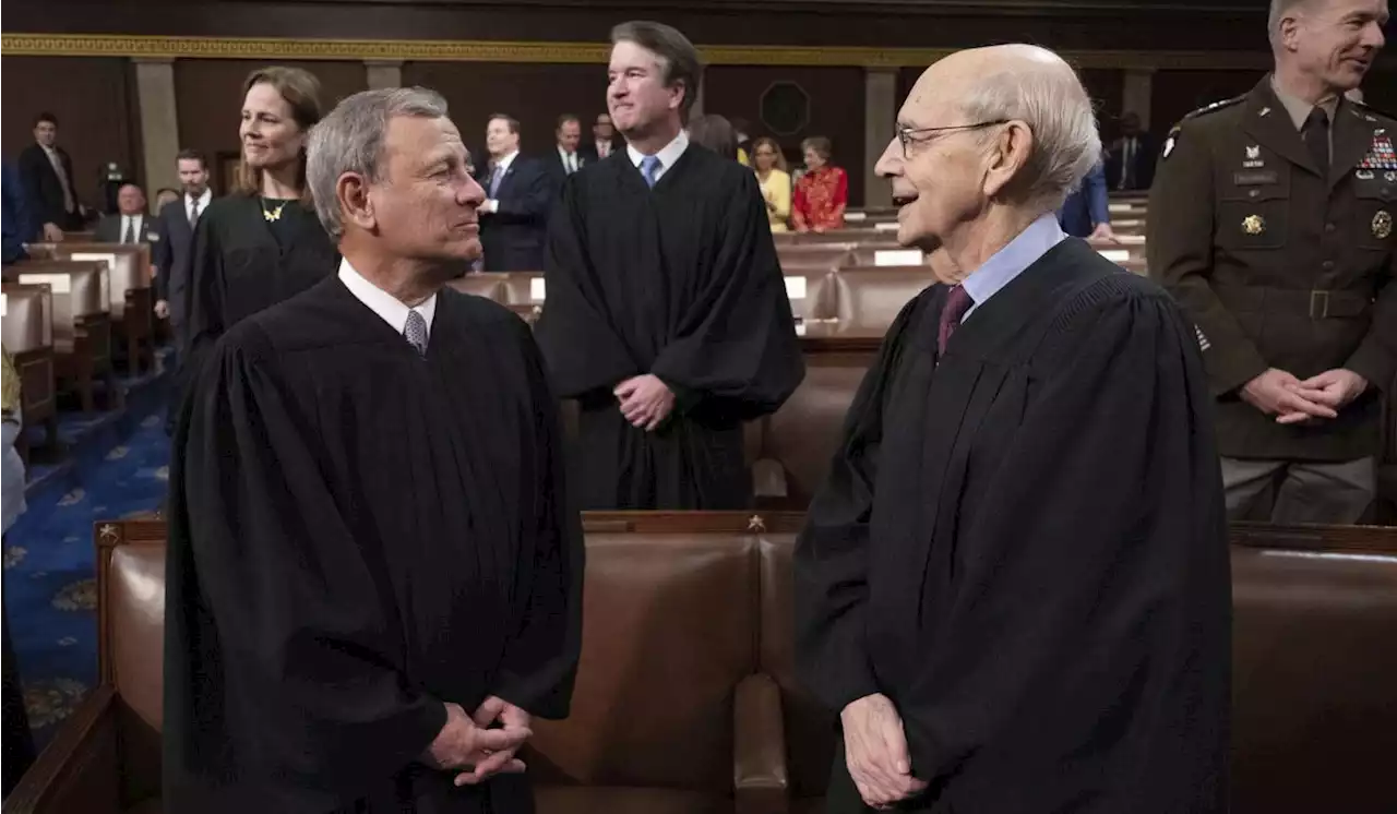 Chief Justice Roberts pays emotional tribute to retiring Justice Breyer