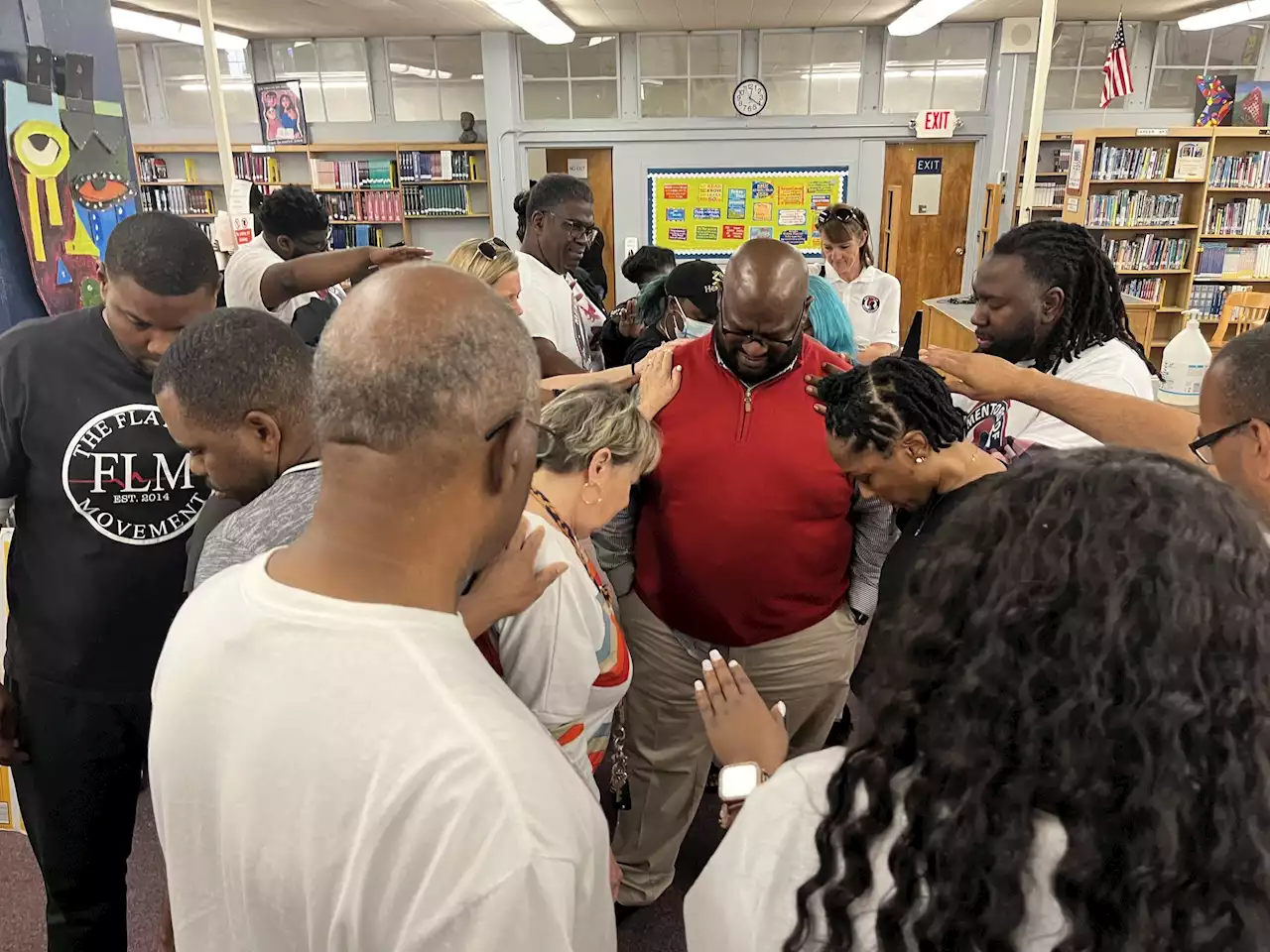 Community Leaders Reach Out To Lee High School After Stabbing - Alabama News