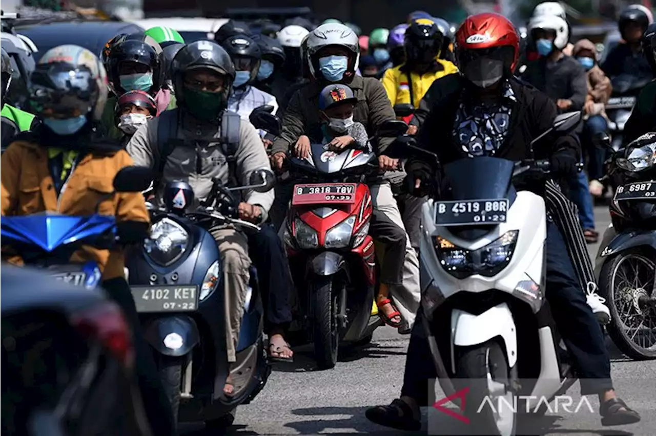 Jumlah kendaraan di Kalimalang meningkat 30 persen pada H-4 Lebaran