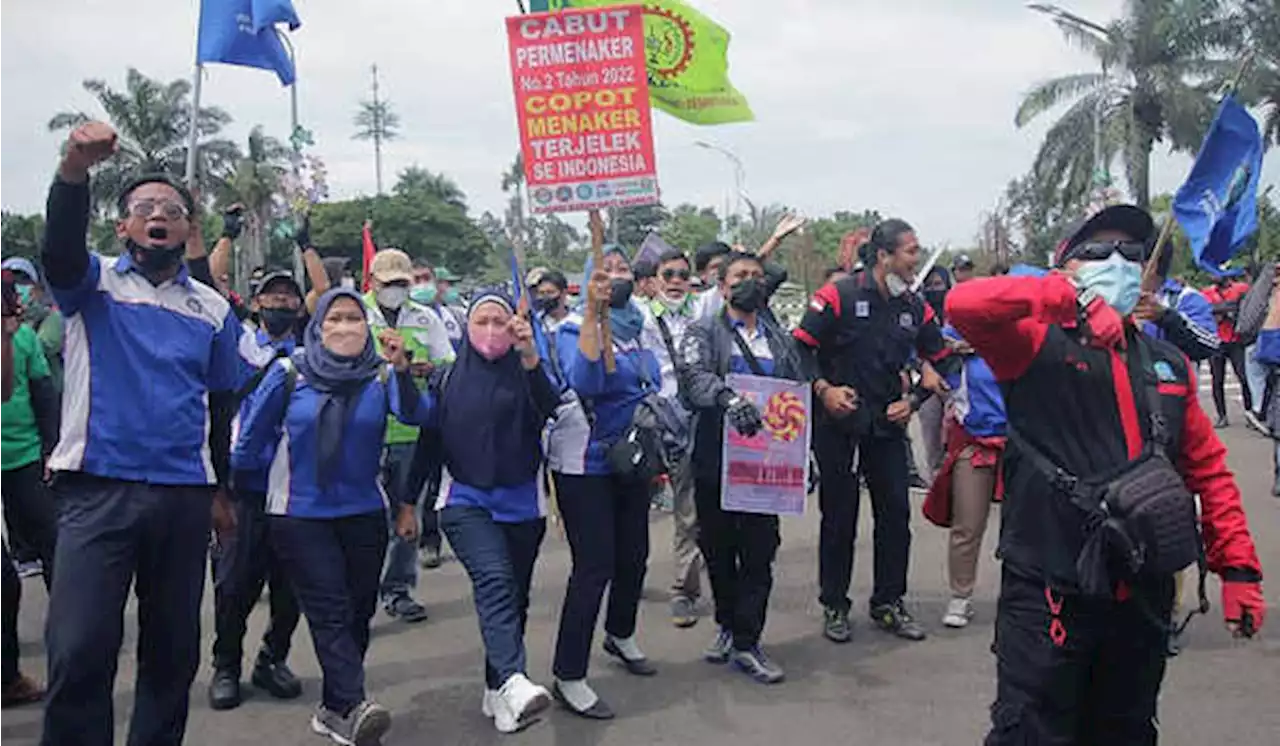 Permenaker JHT, Kado May Day untuk Buruh