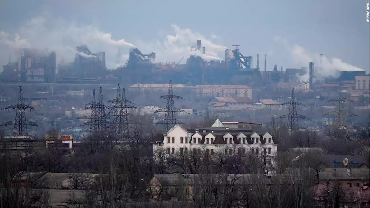 Russian forces step up attacks on Ukraine steel plant - CNN Video