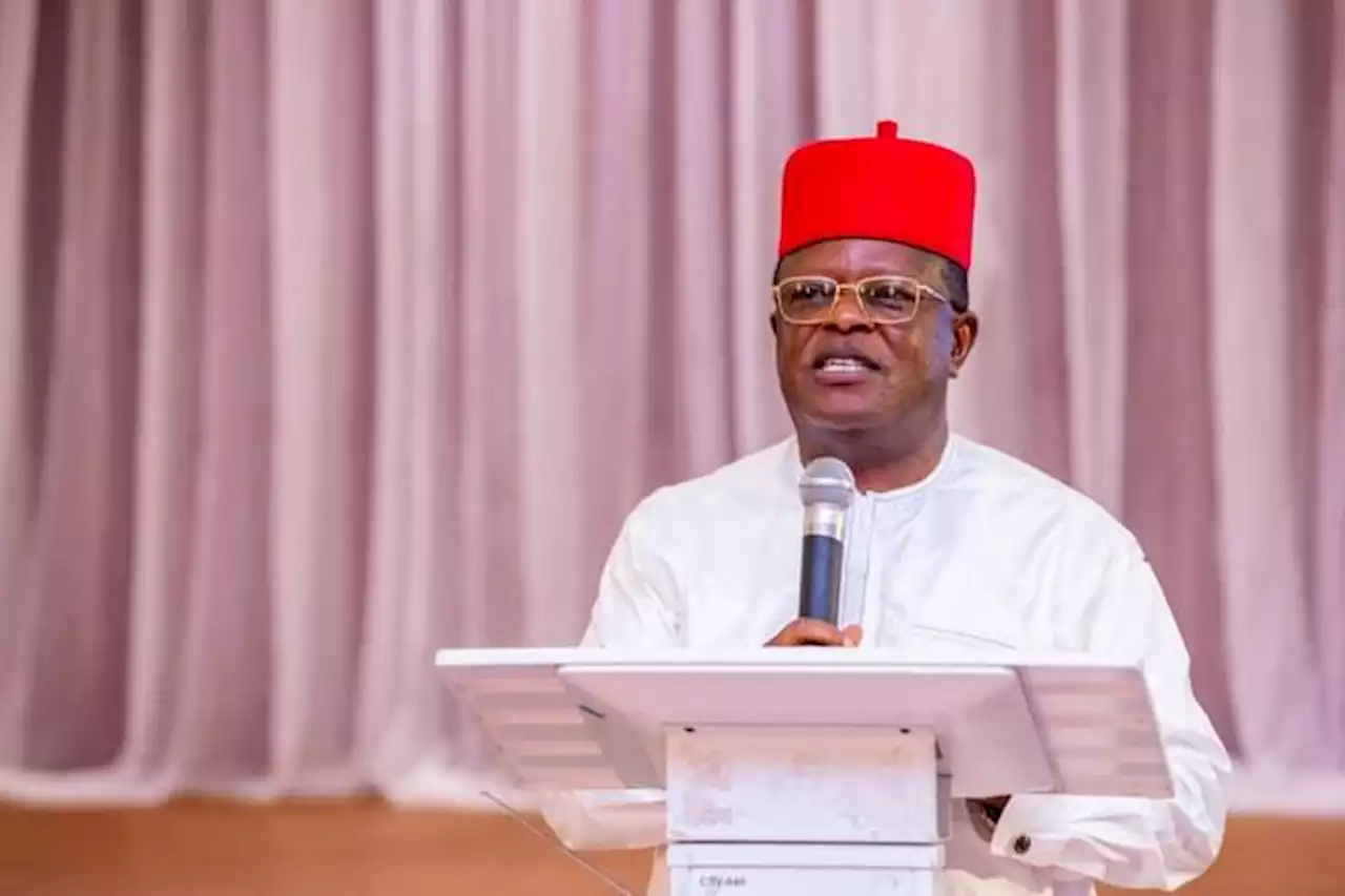 2023 presidency: Gov Umahi pays N100m, gets APC nomination form