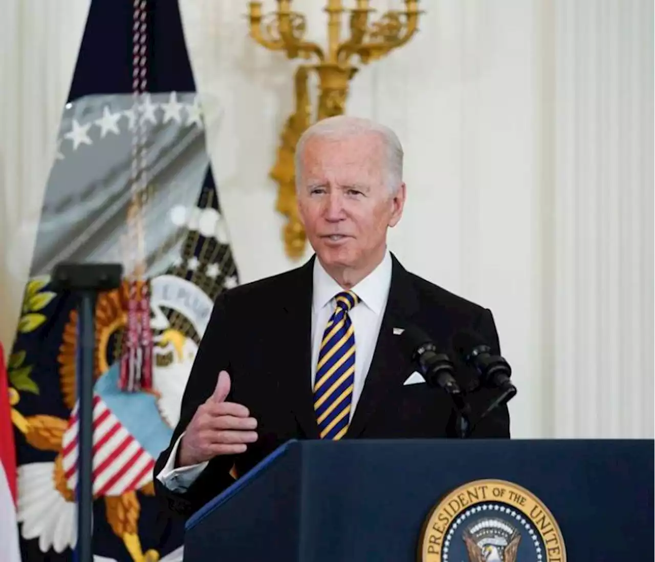 Biden propondrá donar a Ucrania los fondos confiscados a oligarcas rusos