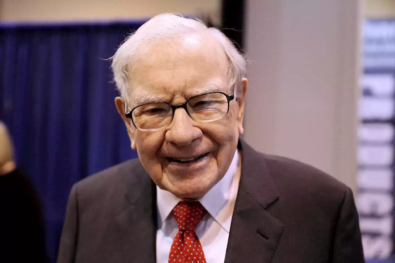 Berkshire investors nudge for better governance, social issues as meeting looms