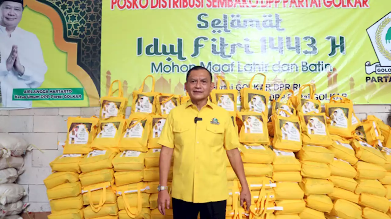 Partai Golkar Bagikan Bingkisan Lebaran untuk Rayakan Hari Kemenangan