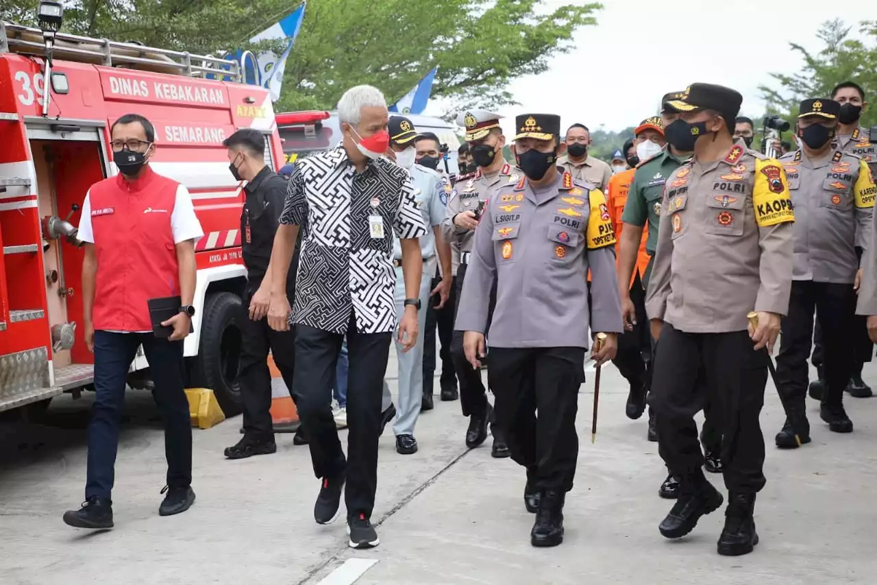 Dampingi Kapolri Cek Pos Terpadu GT Kalikangkung, Ganjar Temukan Hal Menarik