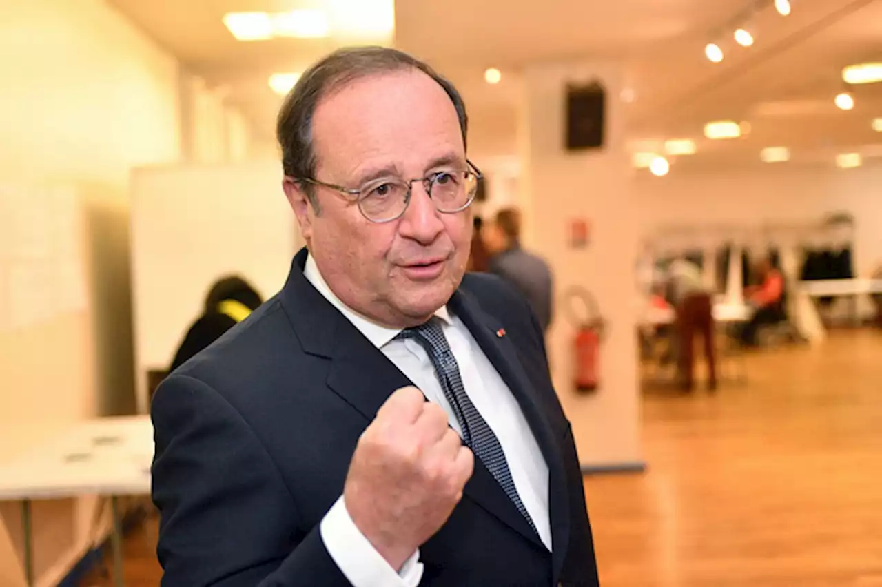 François Hollande met en garde contre 'une disparition' du PS