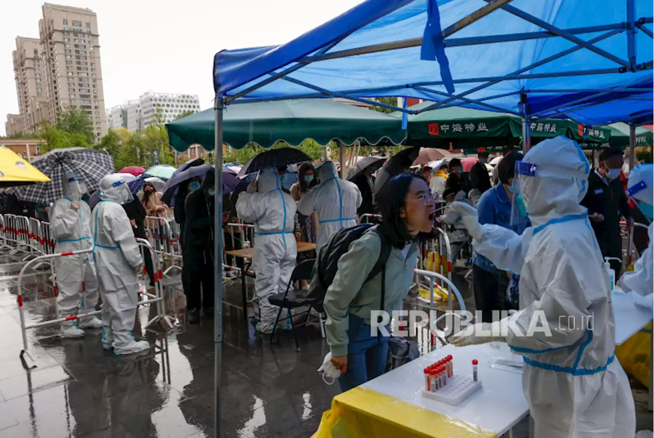 Guru di Beijing Ditahan Terkait Covid-19 Saat Kasus di Shanghai Melandai |Republika Online