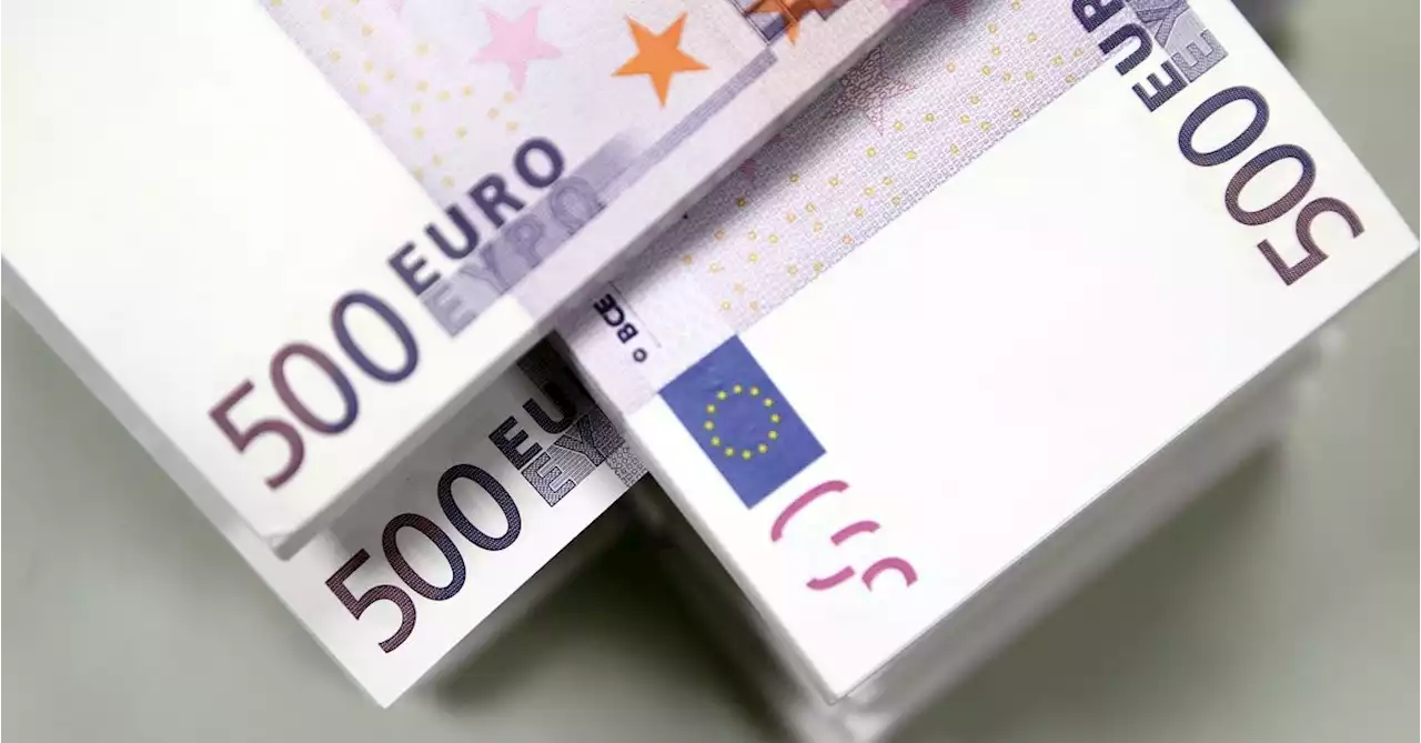 Analysis: Euro peers over the cliff at dollar parity as recession looms