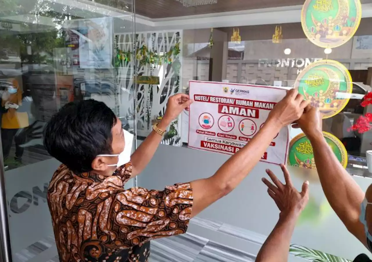 Hotel Front One Ditempeli Stiker oleh Wabup Sragen, Apa Maksudnya?