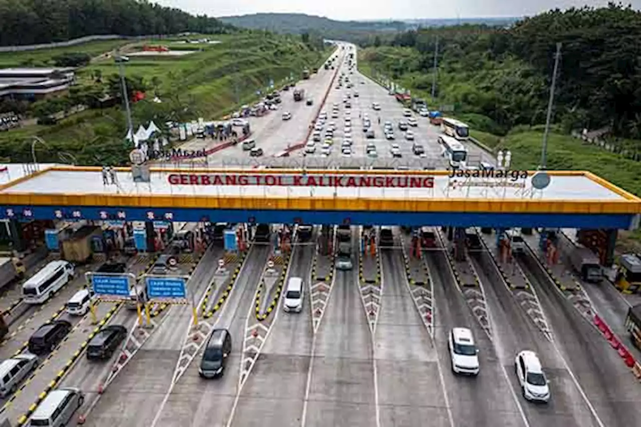 Volume Kendaraan Pemudik di GT Kalikangkung Semarang Mulai Meningkat