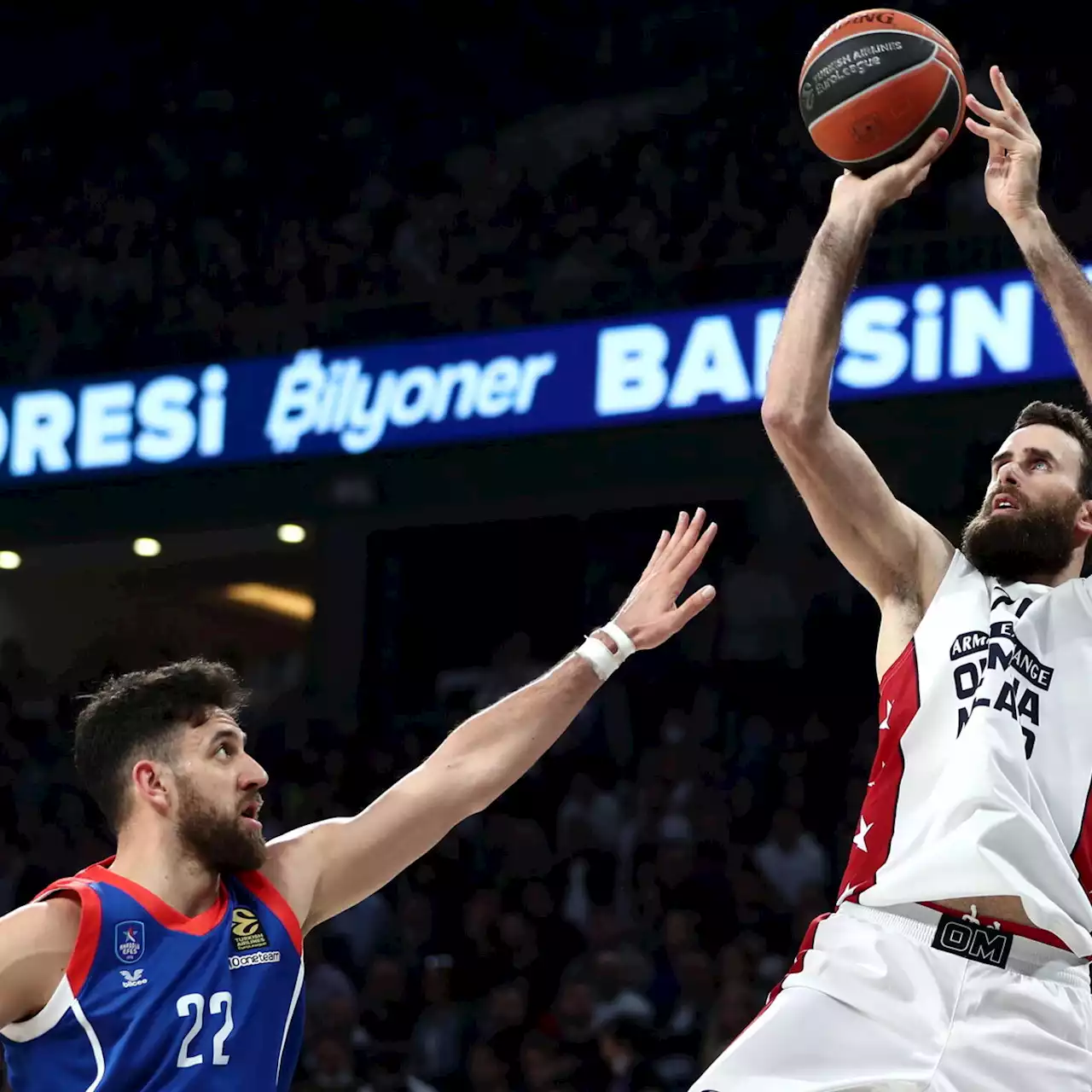 Eurolega: l&#39;Olimpia lotta ma cede in Turchia, Efes alle Final Four