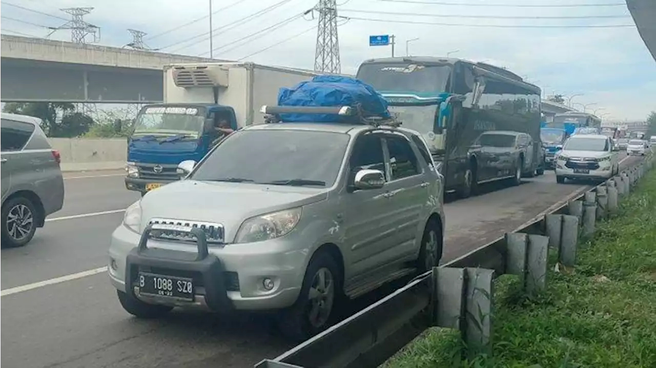 One Way di Tol Berlaku Hari Ini Mulai Km 47 Tol Japek Sampai GT Kalikangkung Km 414 - Tribunnews.com