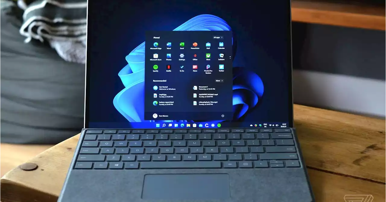 Windows 11 basics: how to personalize your wallpaper and lock screen