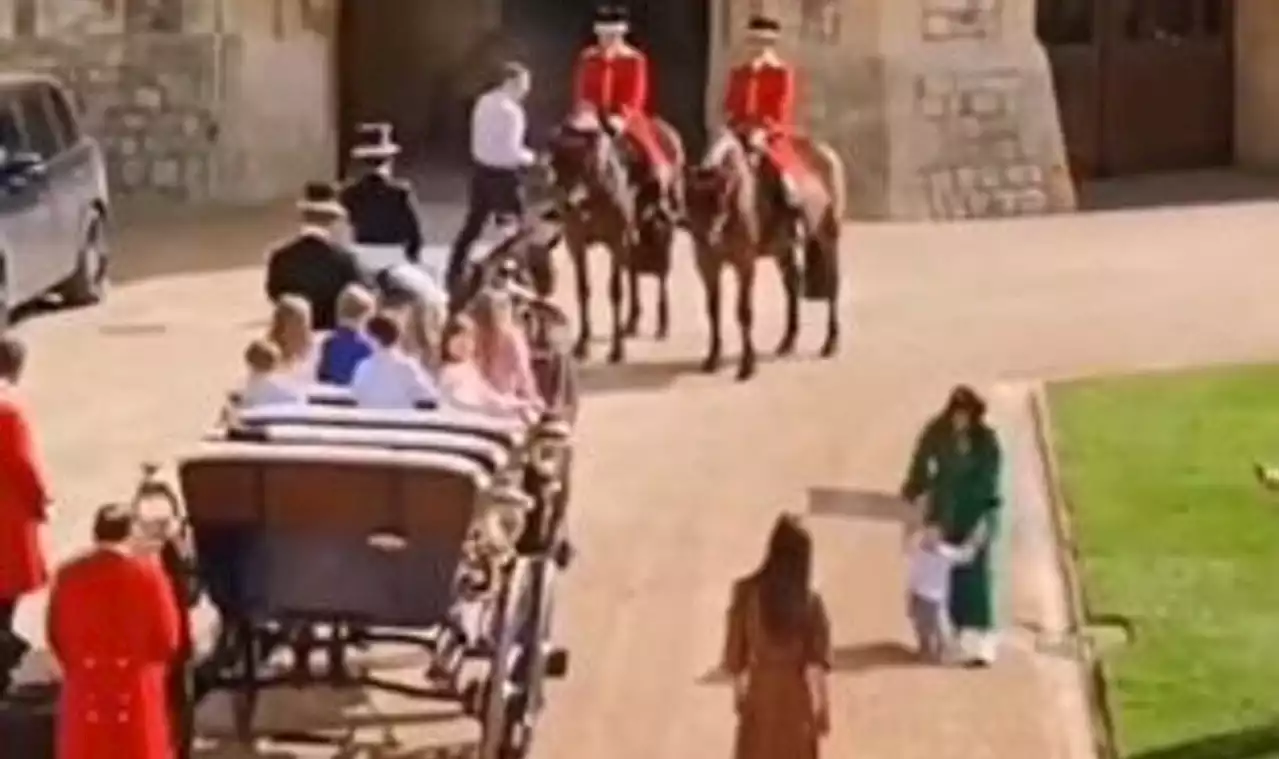 Queen's great-grandchildren enjoy exploring carriage as Kate Middleton beams at Windsor