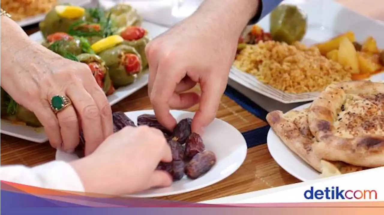 Penting! 5 Kebiasaan Tak Sehat Ini Sebaiknya Dihindari saat Berbuka Puasa