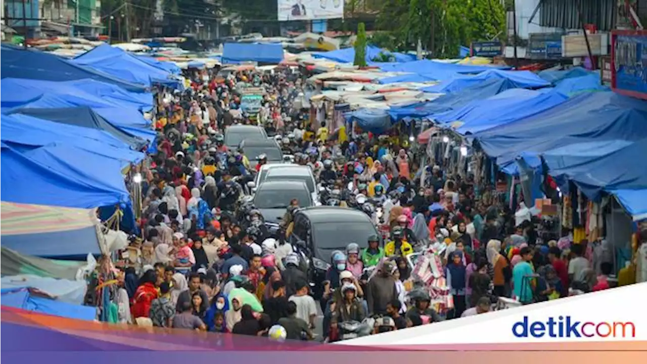 Penuh Sesak! Begini Suasana Pasar di Jambi dan Padang Jelang Lebaran