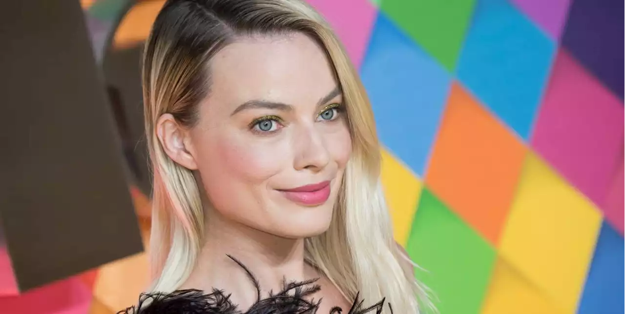 First look at Margot Robbie in new murder mystery movie