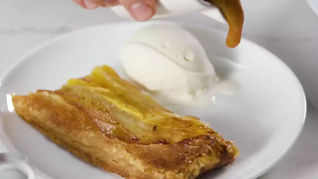 Mango-Apple Tarte Tatin with Caramel Sauce Recipe