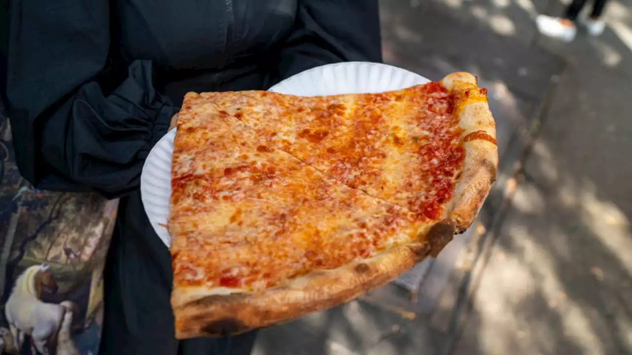 Manhattan pizzeria cheated workers out of pay: NY AG