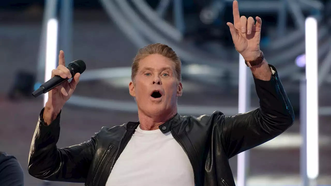 David Hasselhoff : “Dans la première saison d'Alerte à Malibu, on avait tué au moins 7 personnes et la chaîne NBC nous a dit que plus personne ne voudrait venir dans le coin”