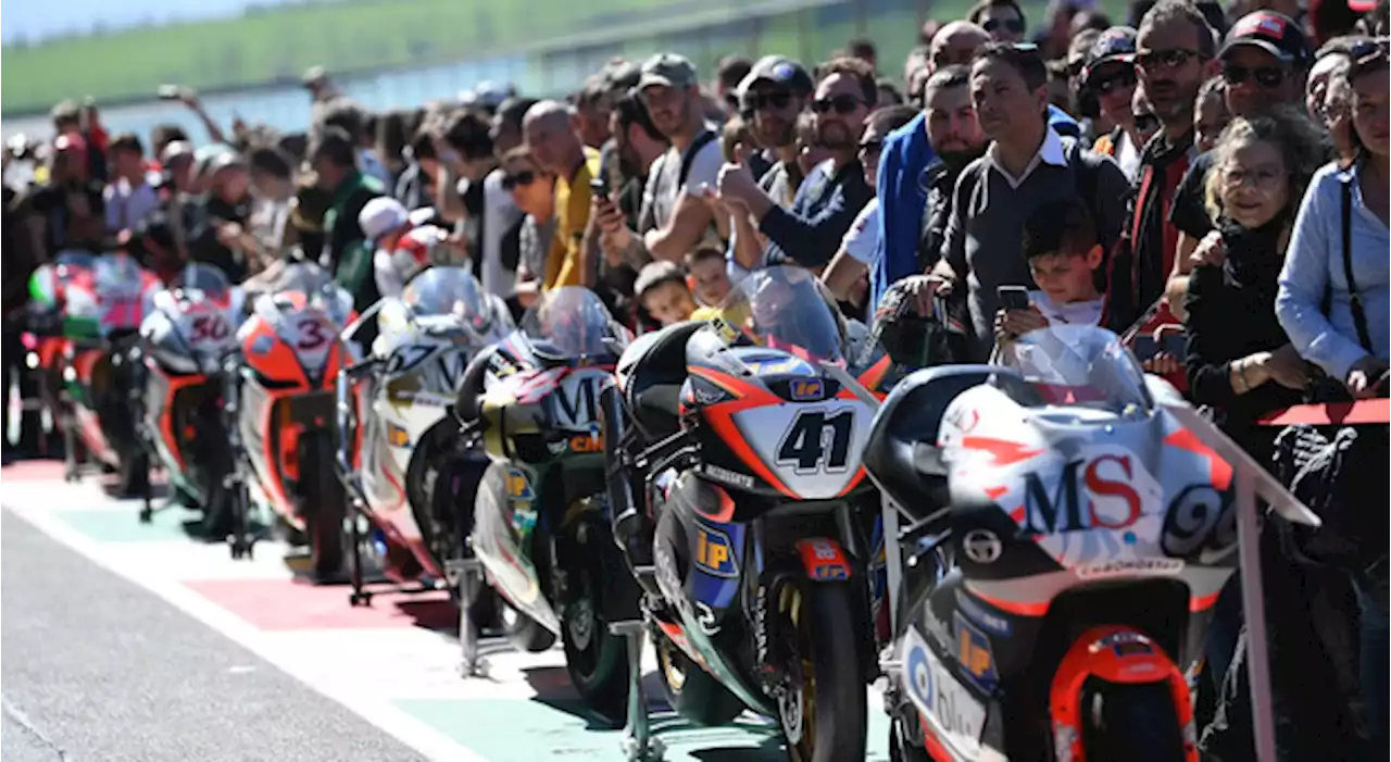 Aprilia All Stars, il 7 maggio a Misano scatta la festa. Da Max Biaggi a Aleix Espargaró una giornata di passione e sport con ingresso gratuito